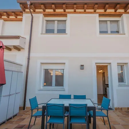 Feriehus Natillas Con V -