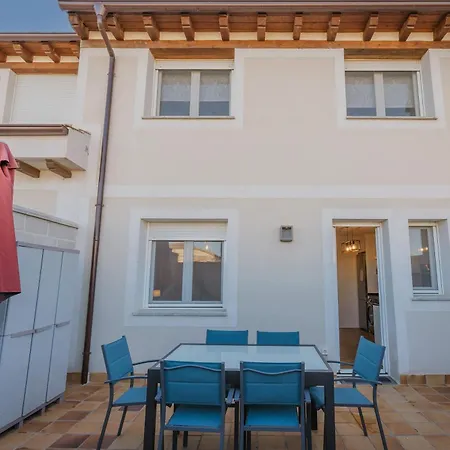 Natillas Con V - Holiday home *